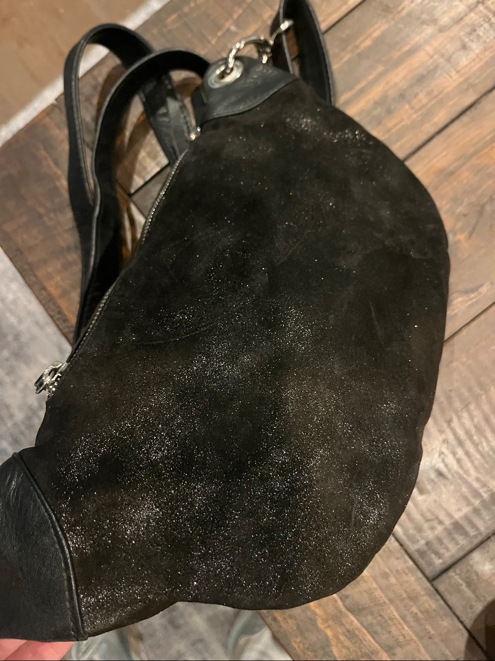 ALEMBIKA On The Go Leather Shimmer Sling Crossbody Bag - Picture 4 of 16
